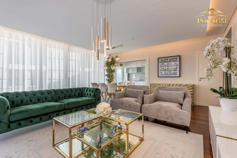 Apartamento T3 para Venda em Funchal (Se)