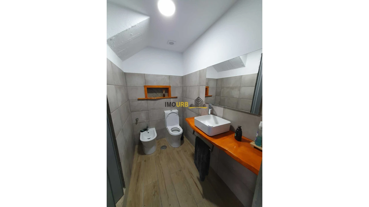 Garagem para Arrendamento em Leiria, Pousos, Barreira e Cortes Foto 4