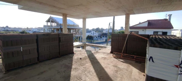 Moradia T4 para Venda em Fernao Ferro