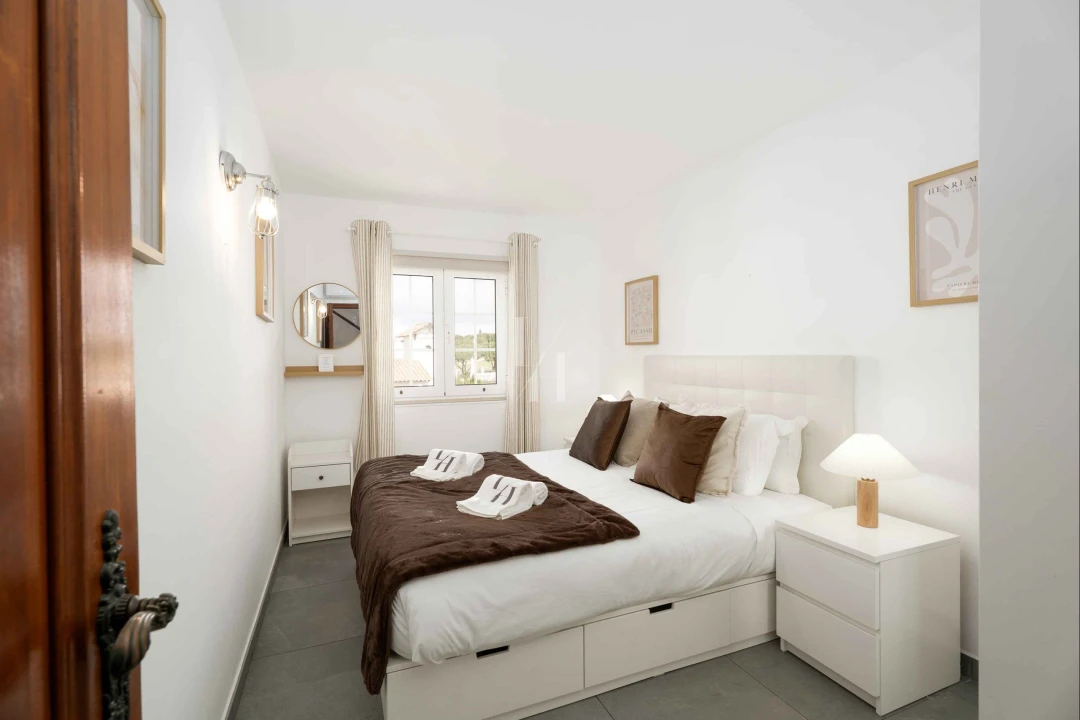 Apartamento T2 para Arrendamento férias em Quarteira Foto 11