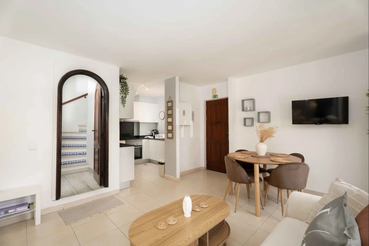 Apartamento T2 para Arrendamento férias em Quarteira Foto 24