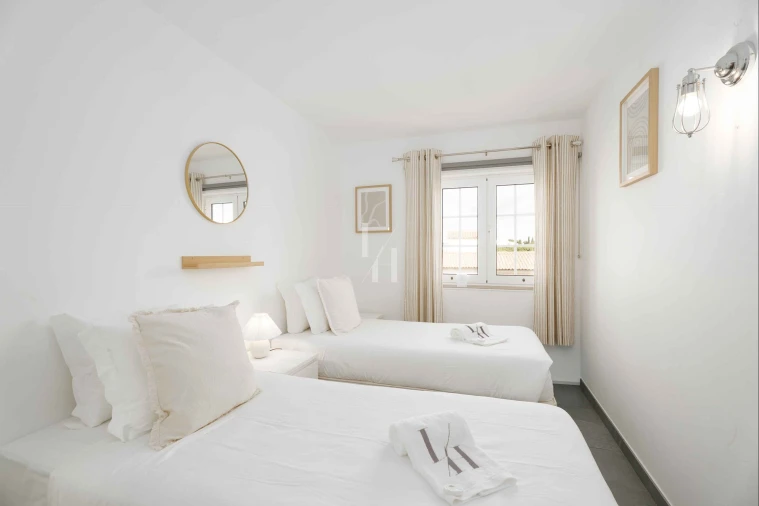 Apartamento T2 para Arrendamento férias em Quarteira Foto 2