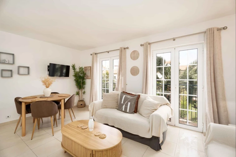 Apartamento T2 para Arrendamento férias em Quarteira