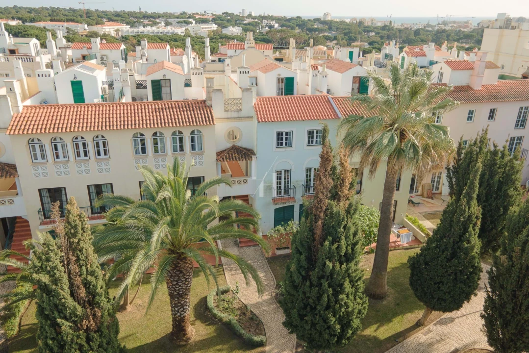 Apartamento T2 para Arrendamento férias em Quarteira Foto 25