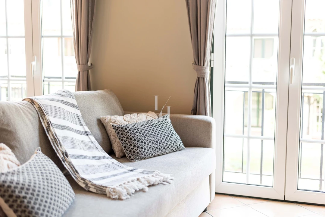 Apartamento T2 para Arrendamento férias em Quarteira Foto 2