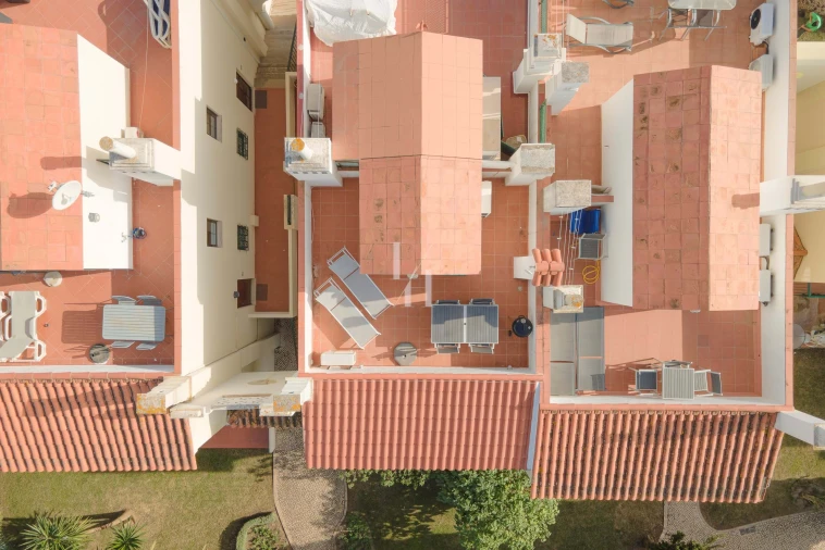 Apartamento T2 para Arrendamento férias em Quarteira Foto 28