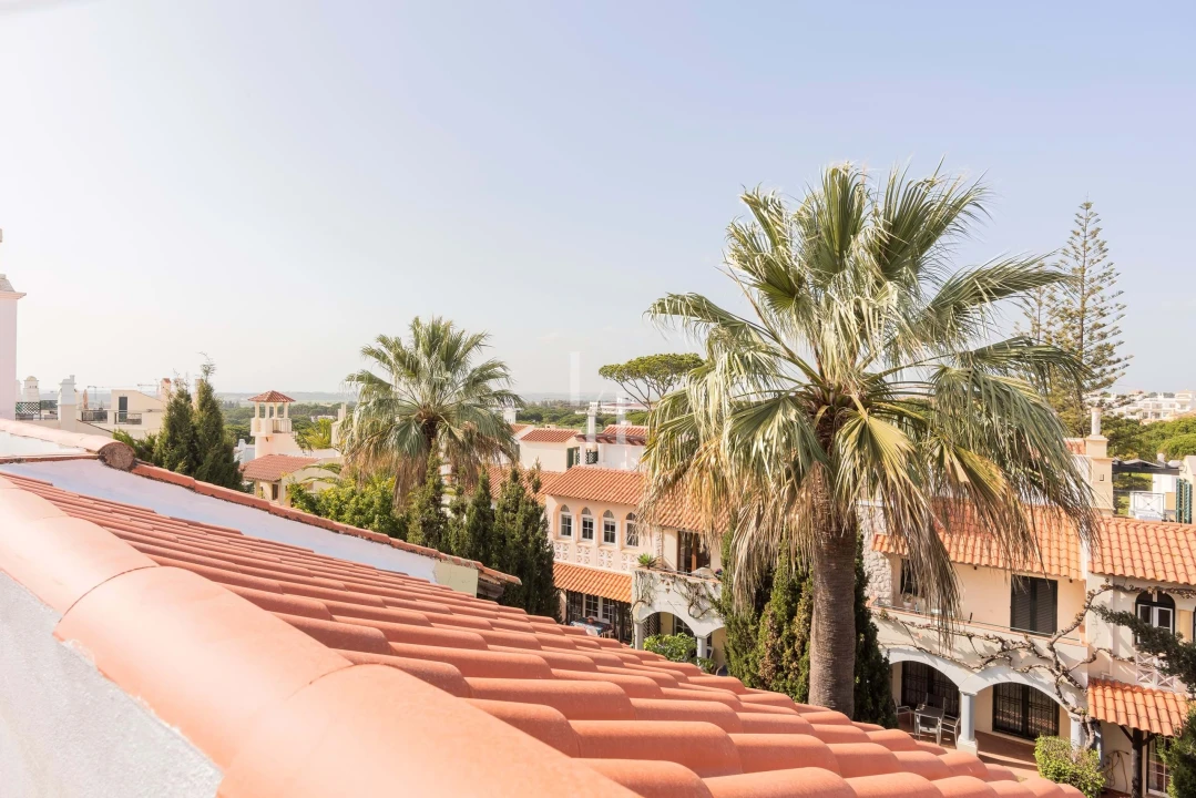 Apartamento T2 para Arrendamento férias em Quarteira Foto 24