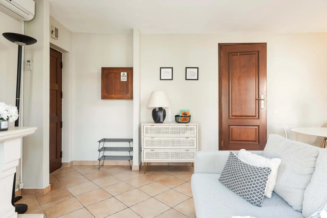 Apartamento T2 para Arrendamento férias em Quarteira Foto 7