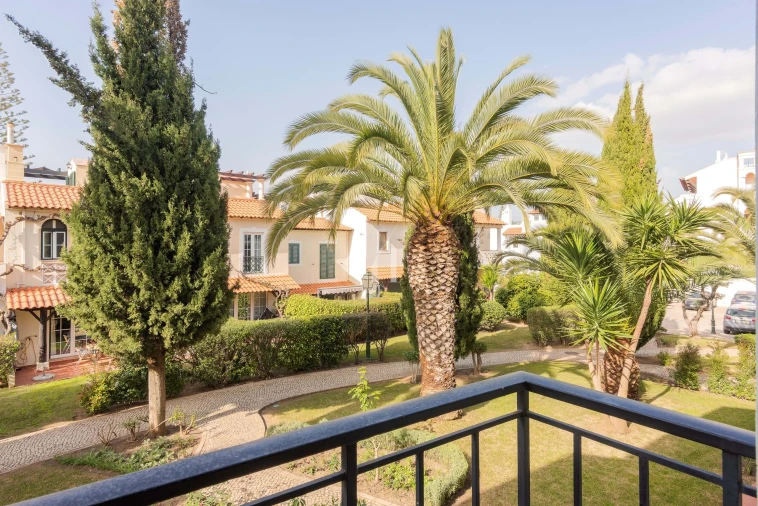 Apartamento T2 para Arrendamento férias em Quarteira Foto 9