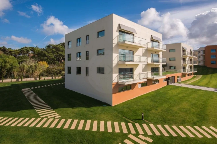 Apartamento T3 para Venda em Agualva e Mira-Sintra Foto 34