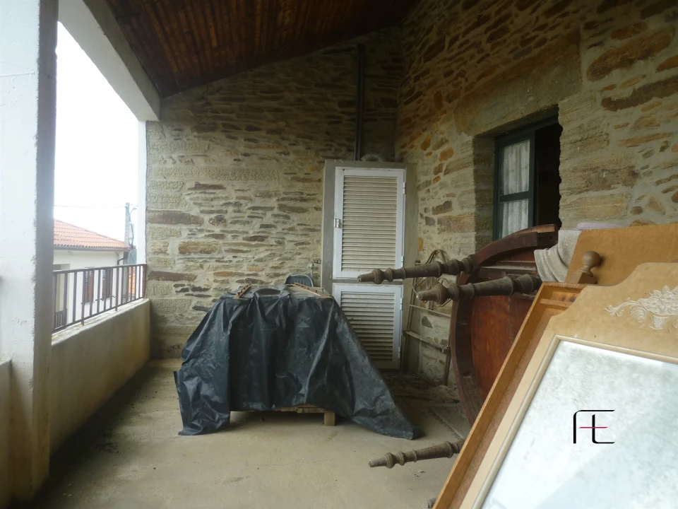 Moradia T3 para Venda em Açoreira Foto 10