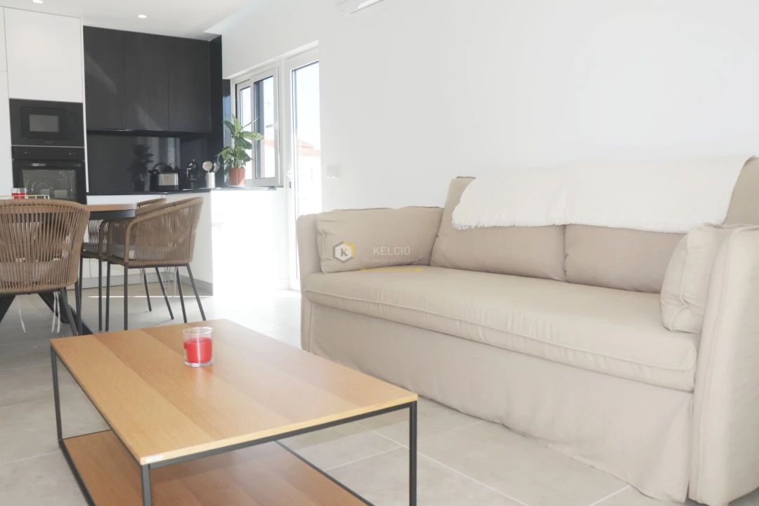 Apartamento T2 para Venda em Quarteira Foto 1
