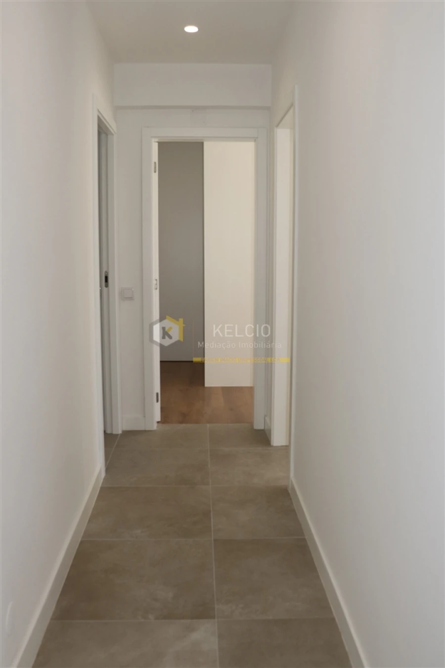 Apartamento T2 para Venda em Quarteira Foto 5