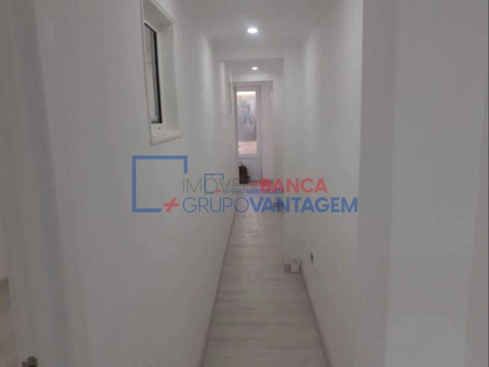 Escritório para Venda em Corroios Foto 6