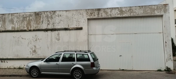 Terreno para Venda em Albufeira e Olhos de Água