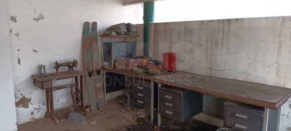 Terreno para Venda em Albufeira e Olhos de Água
