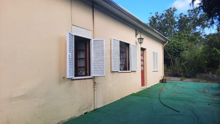 Moradia T4 para Venda em São Paio de Oleiros Foto 8