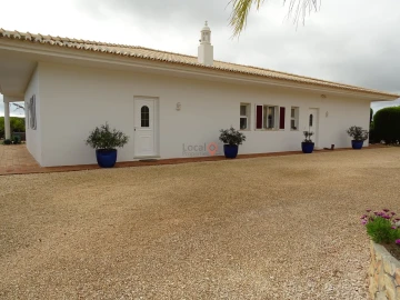 Moradia T4 para Venda em Lagos (São Sebastião e Santa Maria)