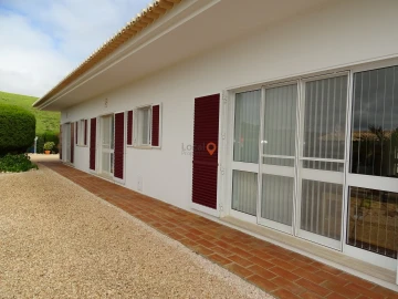 Moradia T4 para Venda em Lagos (São Sebastião e Santa Maria)