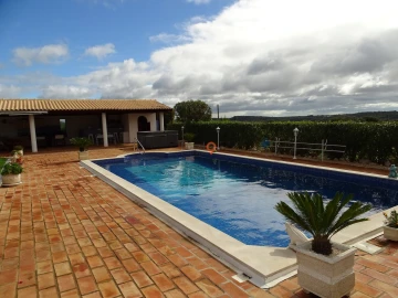 Moradia T4 para Venda em Lagos (São Sebastião e Santa Maria)