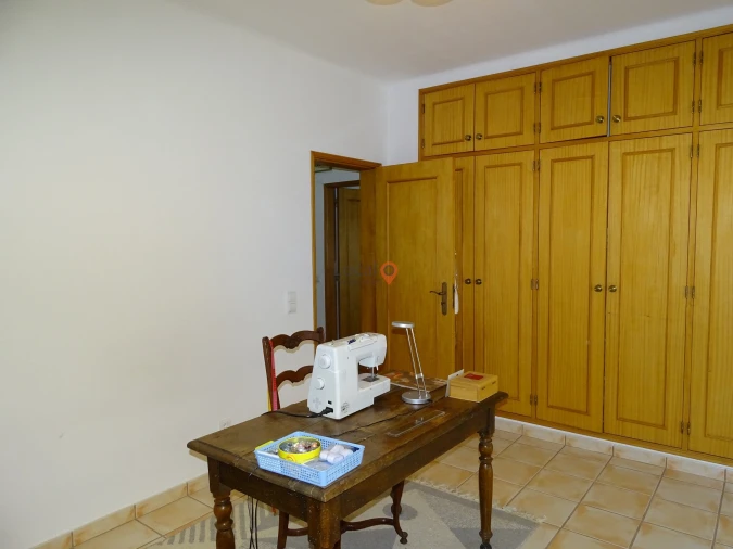 Moradia T4 para Venda em Lagos (São Sebastião e Santa Maria) Foto 22
