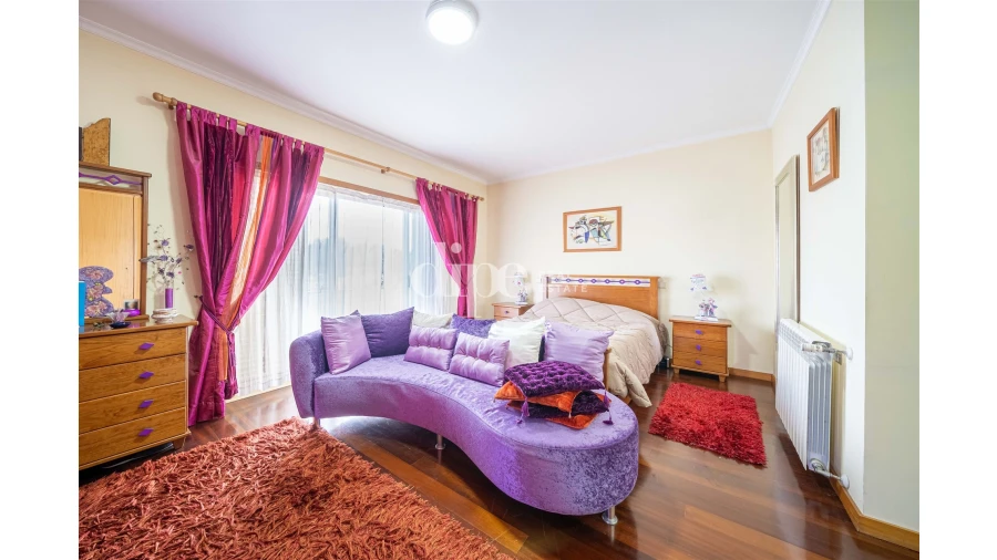 Moradia T4 para Venda em Candoso Santiago e Mascotelos Foto 12