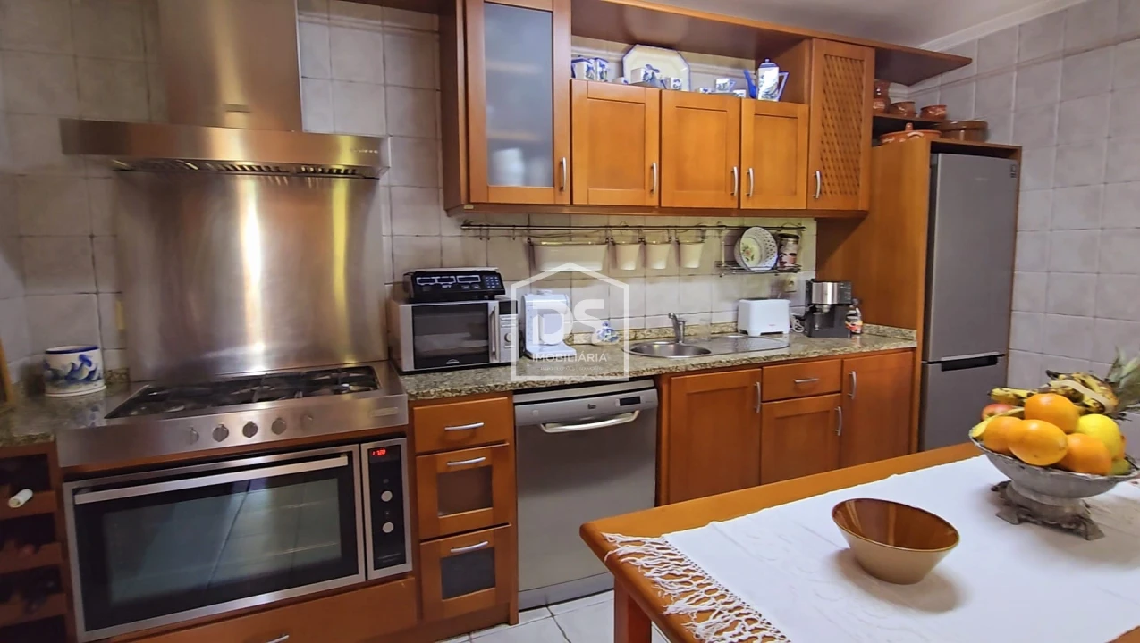 Moradia T4 para Venda em Gouveia (São Pedro e São Julião) Foto 14