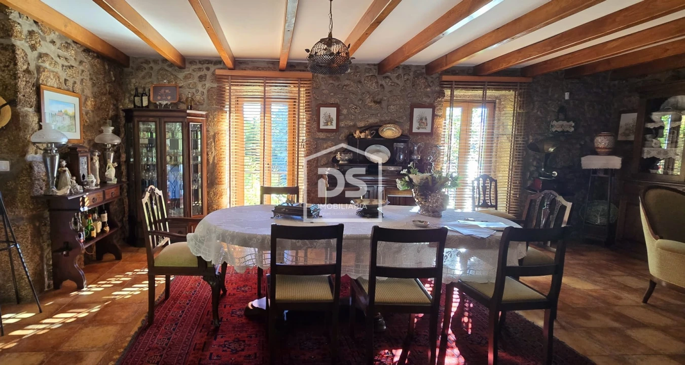 Moradia T4 para Venda em Gouveia (São Pedro e São Julião) Foto 13