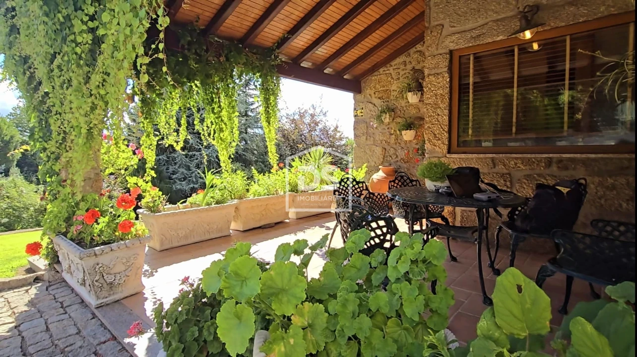 Moradia T4 para Venda em Gouveia (São Pedro e São Julião) Foto 10