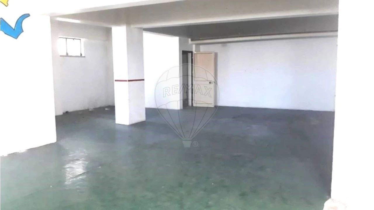 Loja para Venda em Carregado e Cadafais Foto 1