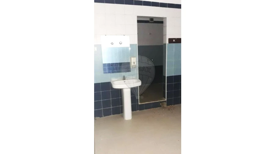 Loja para Venda em Carregado e Cadafais Foto 7