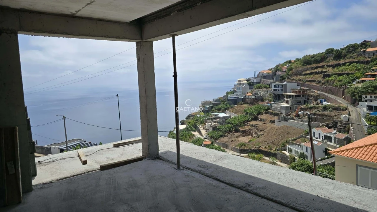Moradia T2 para Venda em Calheta Foto 46