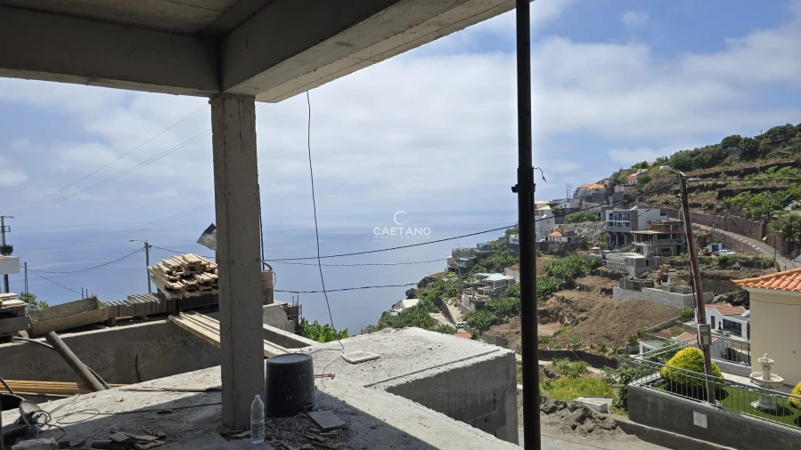 Moradia T2 para Venda em Calheta Foto 35