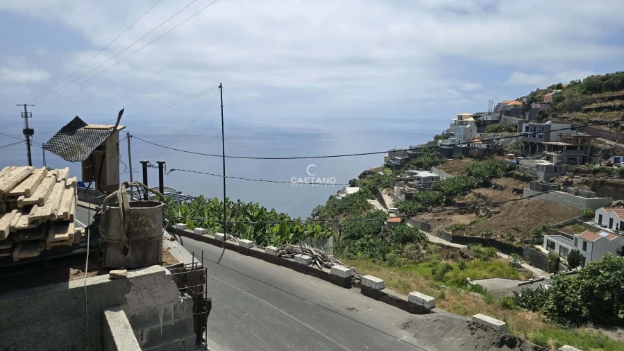 Moradia T2 para Venda em Calheta Foto 31