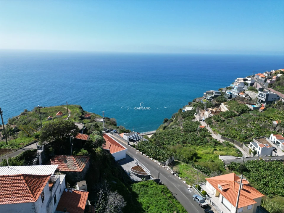 Moradia T2 para Venda em Calheta Foto 2