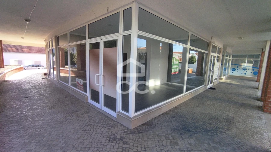 Negócio para Arrendamento em Marinha Grande Foto 2