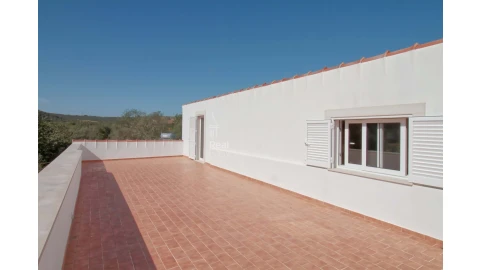 Moradia T5 para Venda em Olhão