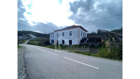 Moradia T4 para Venda em Figueiró dos Vinhos e Bairradas