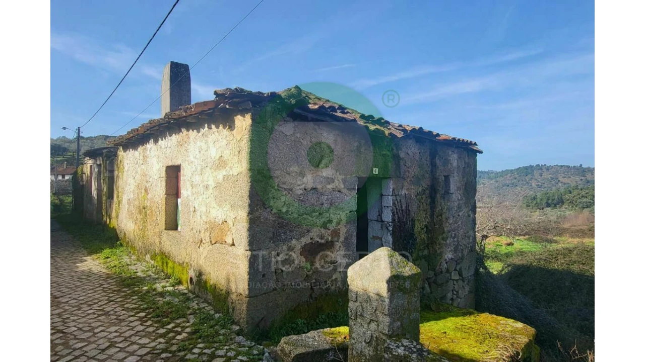 Moradia T3 para Venda em Vinhais Foto 1