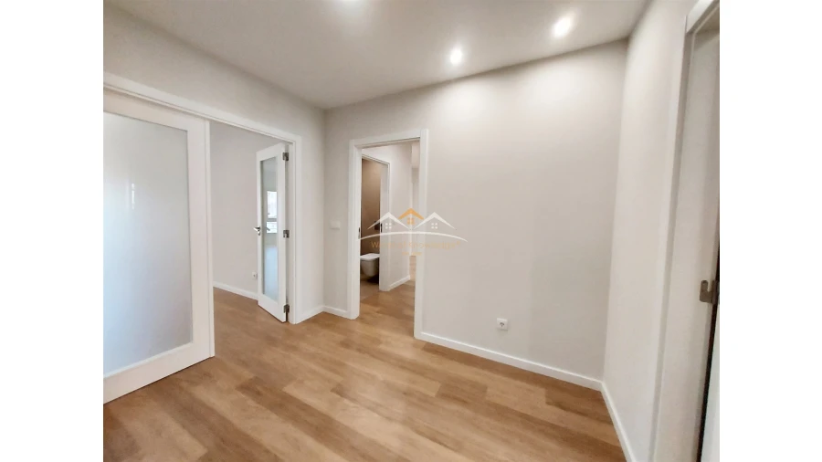 Apartamento T4 para Venda em São João Baptista e Santa Maria dos Olivais Foto 6