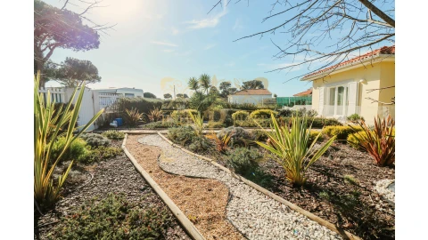 Moradia T3 para Venda em Sesimbra (Castelo)