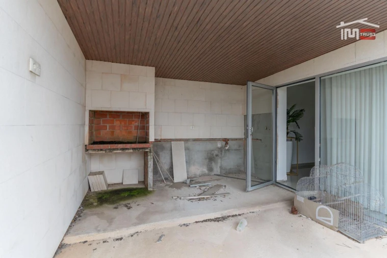 Moradia T5 para Venda em Freixianda, Ribeira do Fárrio e Formigais Foto 24