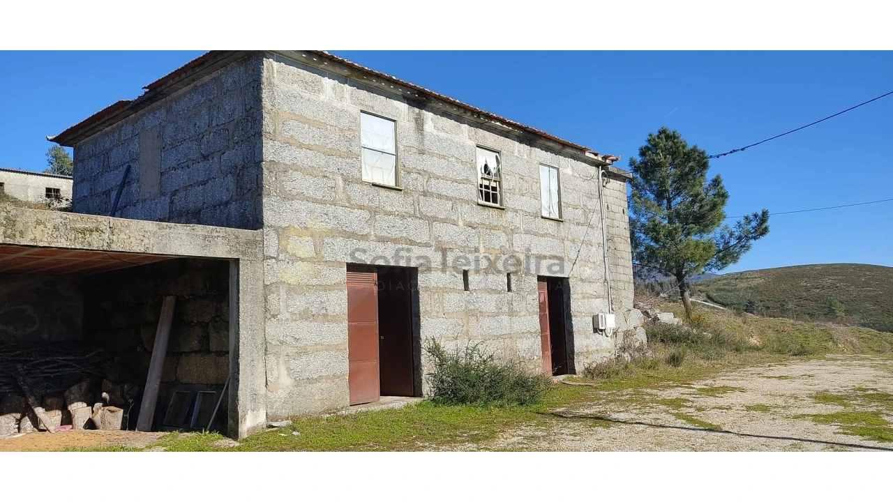 Quinta T2 para Venda em Gestaço Foto 9