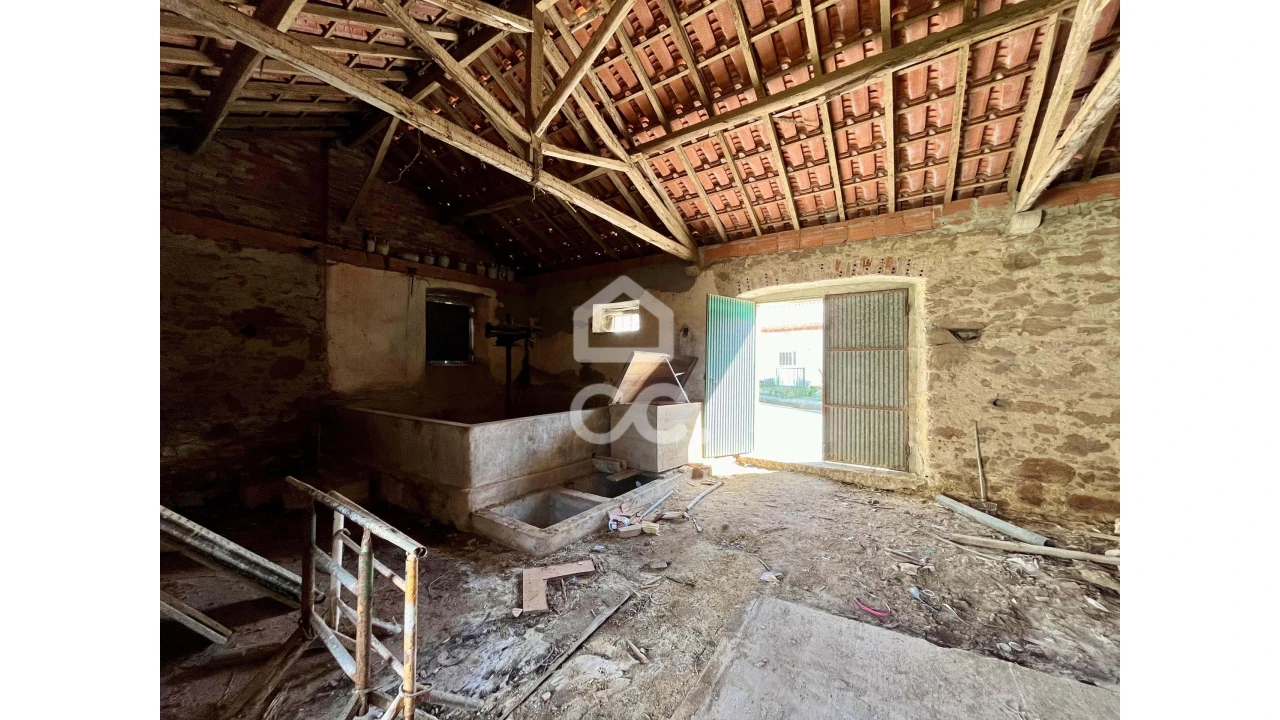 Moradia T1 para Venda em Moita dos Ferreiros Foto 10