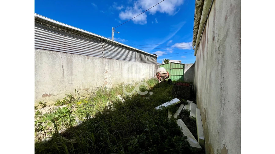 Moradia T1 para Venda em Moita dos Ferreiros Foto 8