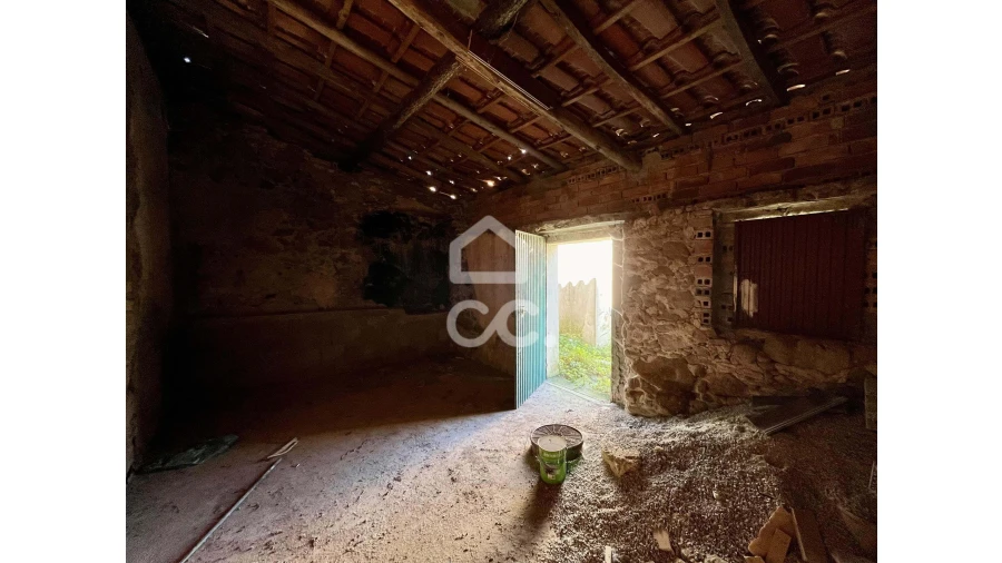 Moradia T1 para Venda em Moita dos Ferreiros Foto 5