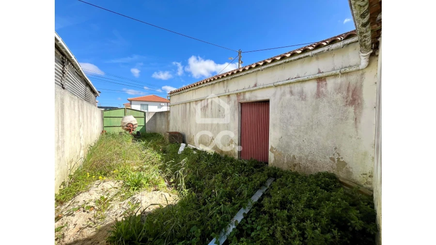 Moradia T1 para Venda em Moita dos Ferreiros Foto 2