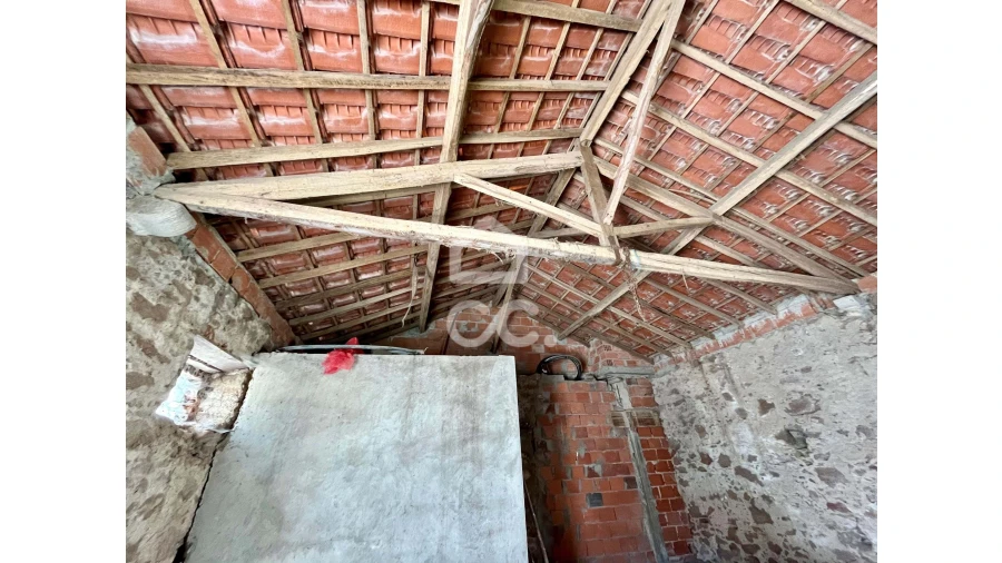 Moradia T1 para Venda em Moita dos Ferreiros Foto 18