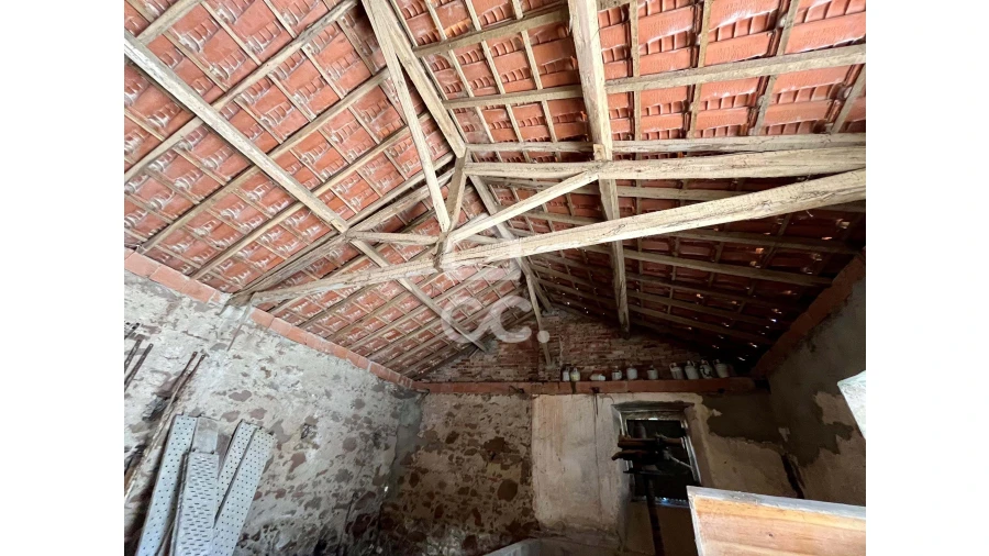 Moradia T1 para Venda em Moita dos Ferreiros Foto 17