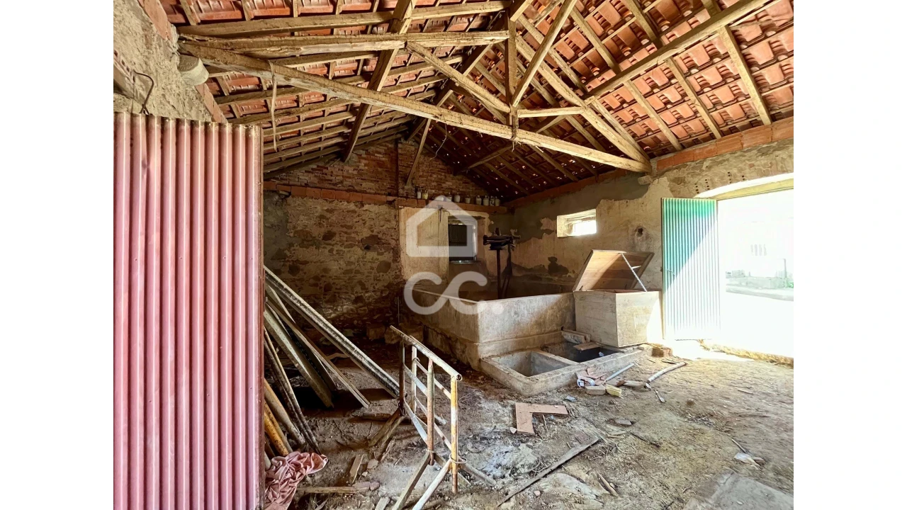 Moradia T1 para Venda em Moita dos Ferreiros Foto 9